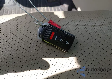 2013 Acura Ilx 2.0L из США, поврежденный, VIN 19VDE1F74DE005172